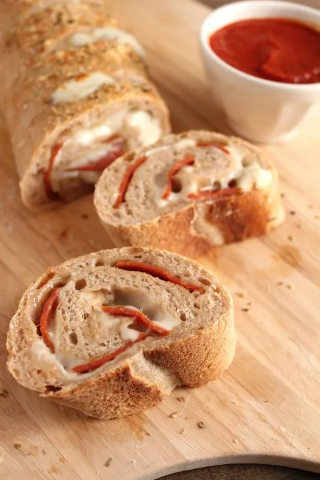 Monday Musings + Pepperoni Stromboli
