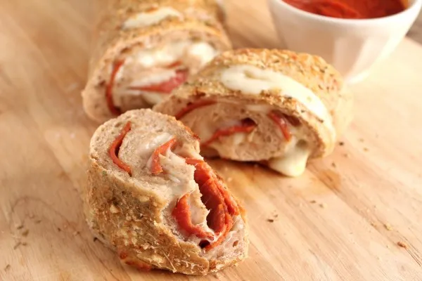 Monday Musings + Pepperoni Stromboli
