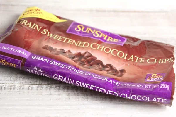 IMG 0871 600x400 1 Wordless Recipe: Chocolate Peanut Butter Cup S’mores