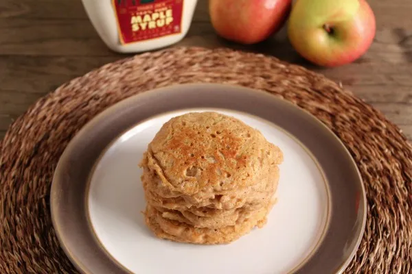 IMG 0970 600x400 1 Apple Cinnamon Pancakes for One