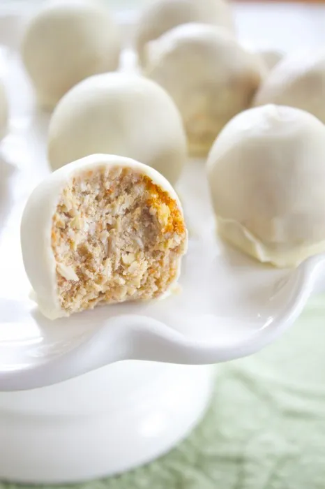 IMG 51171 466x700 1 Carrot Cake Macaroon White Chocolate Truffles