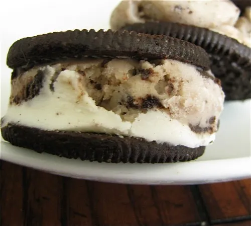 Cookies & Cream Ice Cream Sandwiches