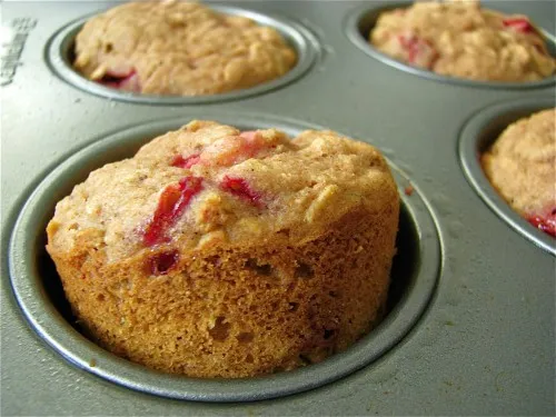 Strawberry Oat Muffins