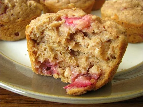 Strawberry Oat Muffins