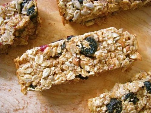 Trail Mix Granola Bars