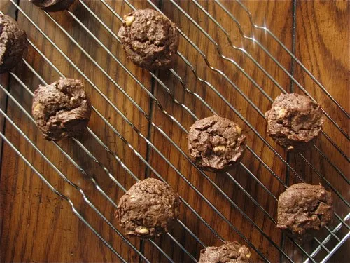 Flourless Dark Chocolate Peanut Butter Cookies