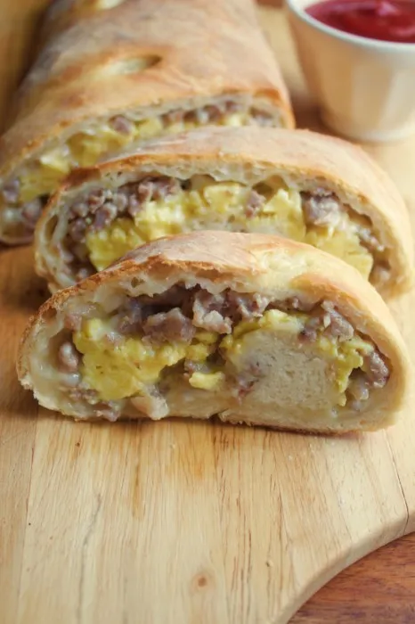 Breakfast Stromboli