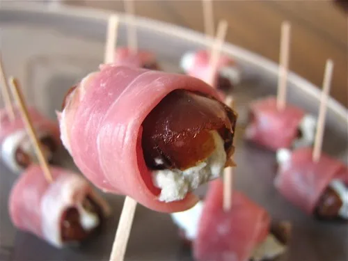 Caramelized Onion & Yogurt Dip 