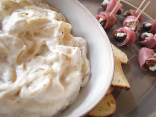 Caramelized Onion & Yogurt Dip 