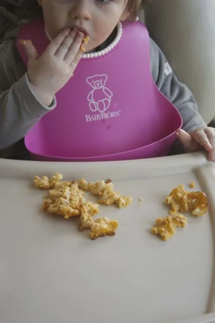 Sweet Potato Mac & Cheese Cups {Toddler Approved}