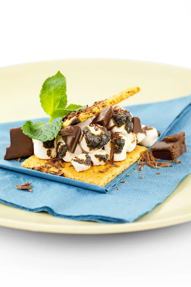 S’mores Crispy Bars