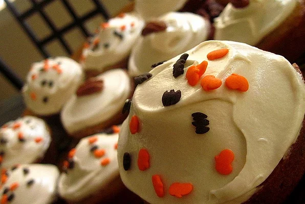 Carrot Cupcakes with Maple Cream Cheese Frosting