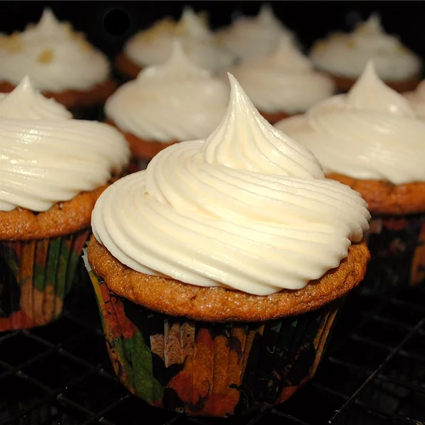 Carrot Cupcakes with Maple Cream Cheese Frosting