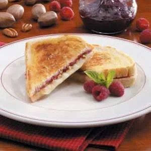 Exps21463 QC10363D29C Monday Musings + Raspberry Grilled Cheese
