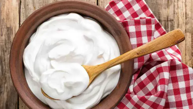 Dairy Free Yogurt: What It Is, Best Brands, Protein, Probiotics & How to Make It