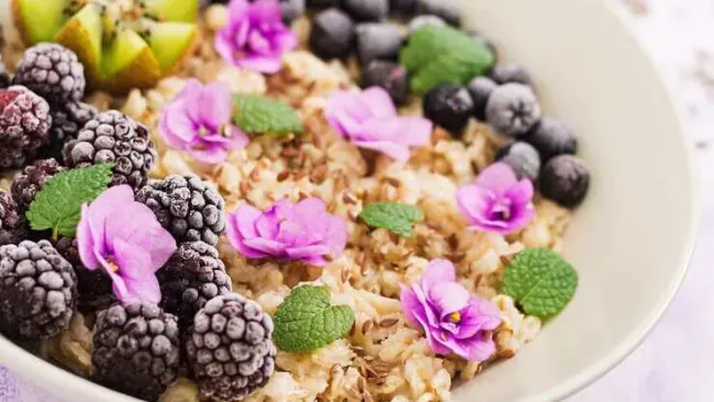 Is Granola Good for Weight Loss? Tips, Benefits, and Recipes