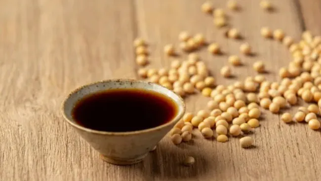 Is Soy Sauce Healthy? Nutritional Benefits, Risks & Healthy Alternatives