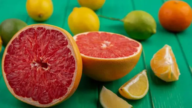 Is Grapefruit Good for Weight Loss? Benefits, Risks, and Diet Plans