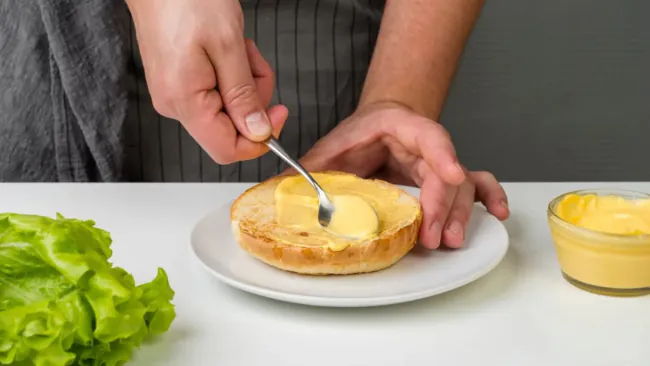 Is Hellman’s Mayo Gluten Free? Ingredients and Celiac Safety Guide