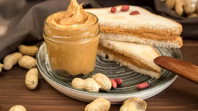 Is Peanut Butter Healthy? Benefits, Risks, and How to Choose the Best