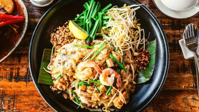 Is Pad Thai Healthy? Advantages and Disadvantages