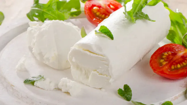 Goat Cheese, Brie, and Caramelized Onion Sandwich with Apples