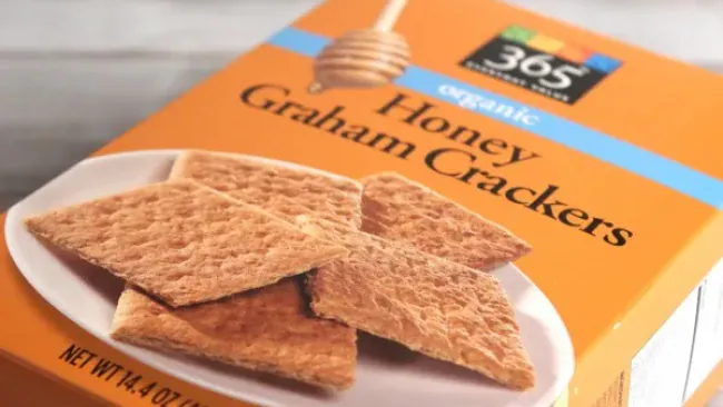 Wordless Recipe: Chocolate Peanut Butter Cup S’mores