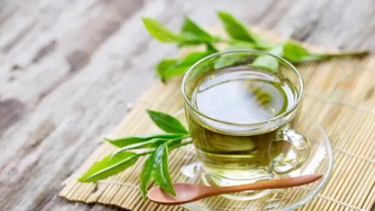 Is Green Tea Good for Diabetics? Benefits, Risks, and Tips