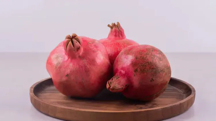 Are Pomegranates Healthy? Exploring its Health Benefits
