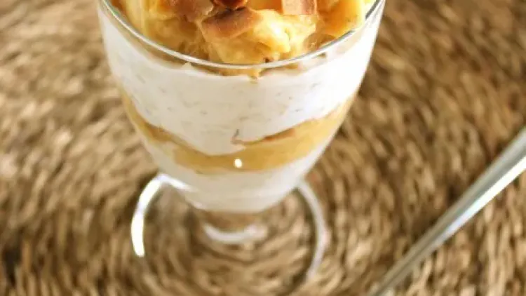 Overnight Coconut & Mango Oats Parfait