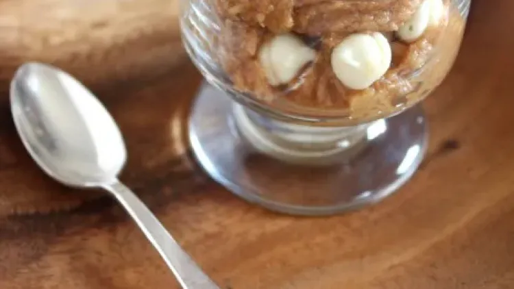 White Chocolate Chip Speculoos Cookie Dough