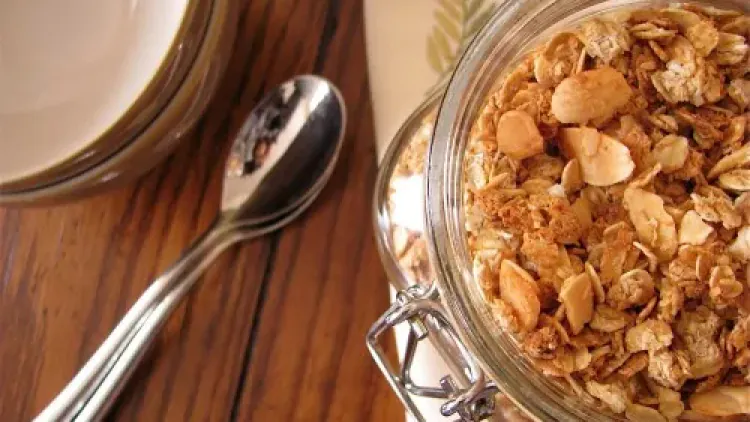 Almond & Coconut Macaroon Granola