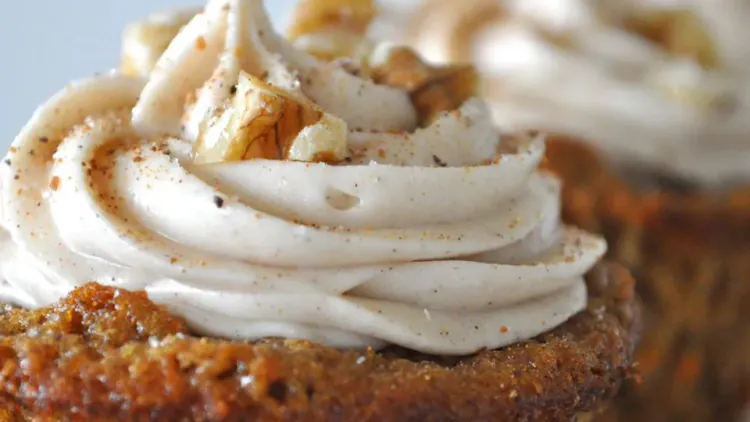 Carrot Cupcakes with Maple Cream Cheese Frosting