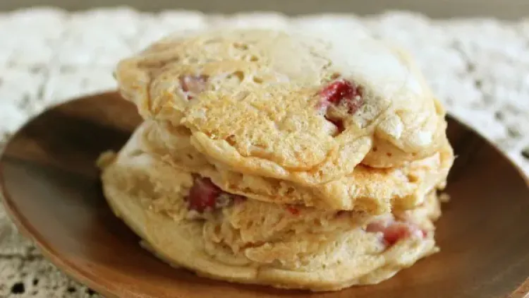 Strawberry Almond Pancakes for One