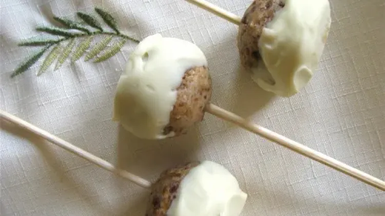 White Chocolate Cake Batter Truffle Pops