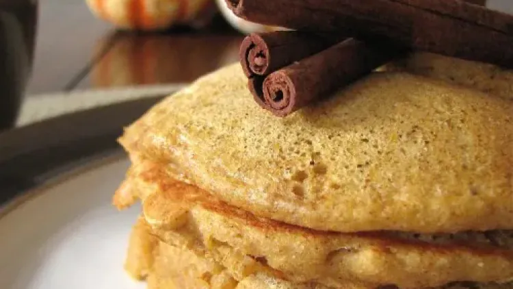 Pumpkin Spice Latte Pancakes for One