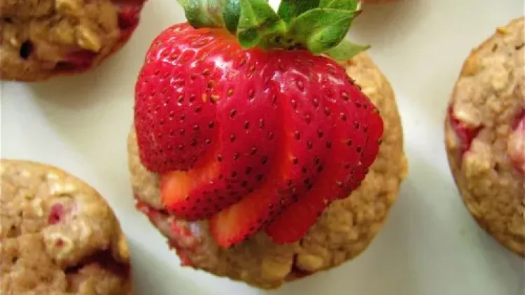 Strawberry Oat Muffins